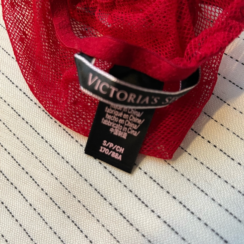 Victoria secret - Picture 2 of 3